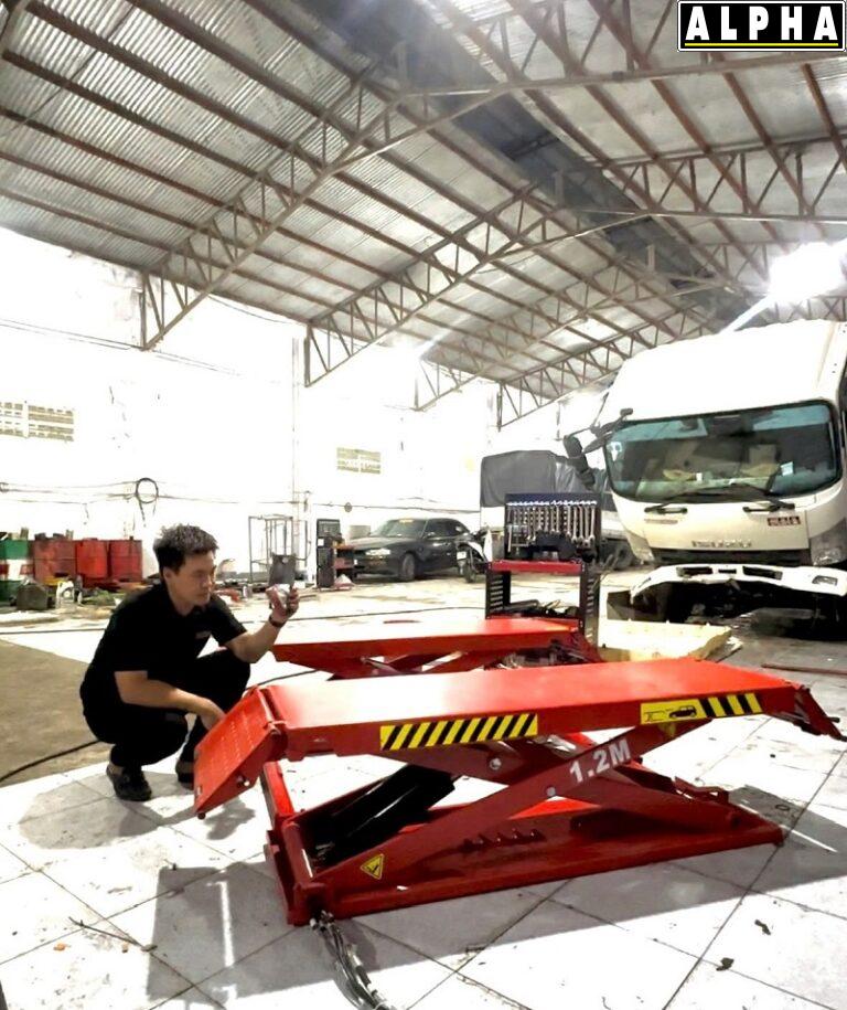 cầu nâng cắt kéo di động 4 tấn