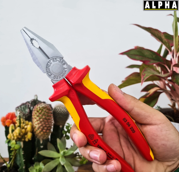 Kìm Đa Năng KNIPEX 0306200