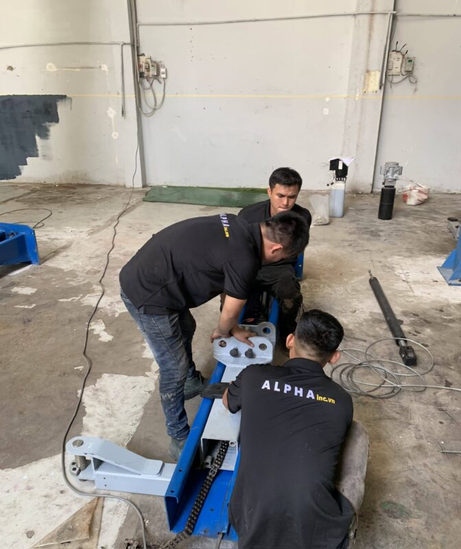 Bàn Giao Cầu Nâng 2 Trụ RYDER Tại Mr Xuân Hoàn – Mastercare