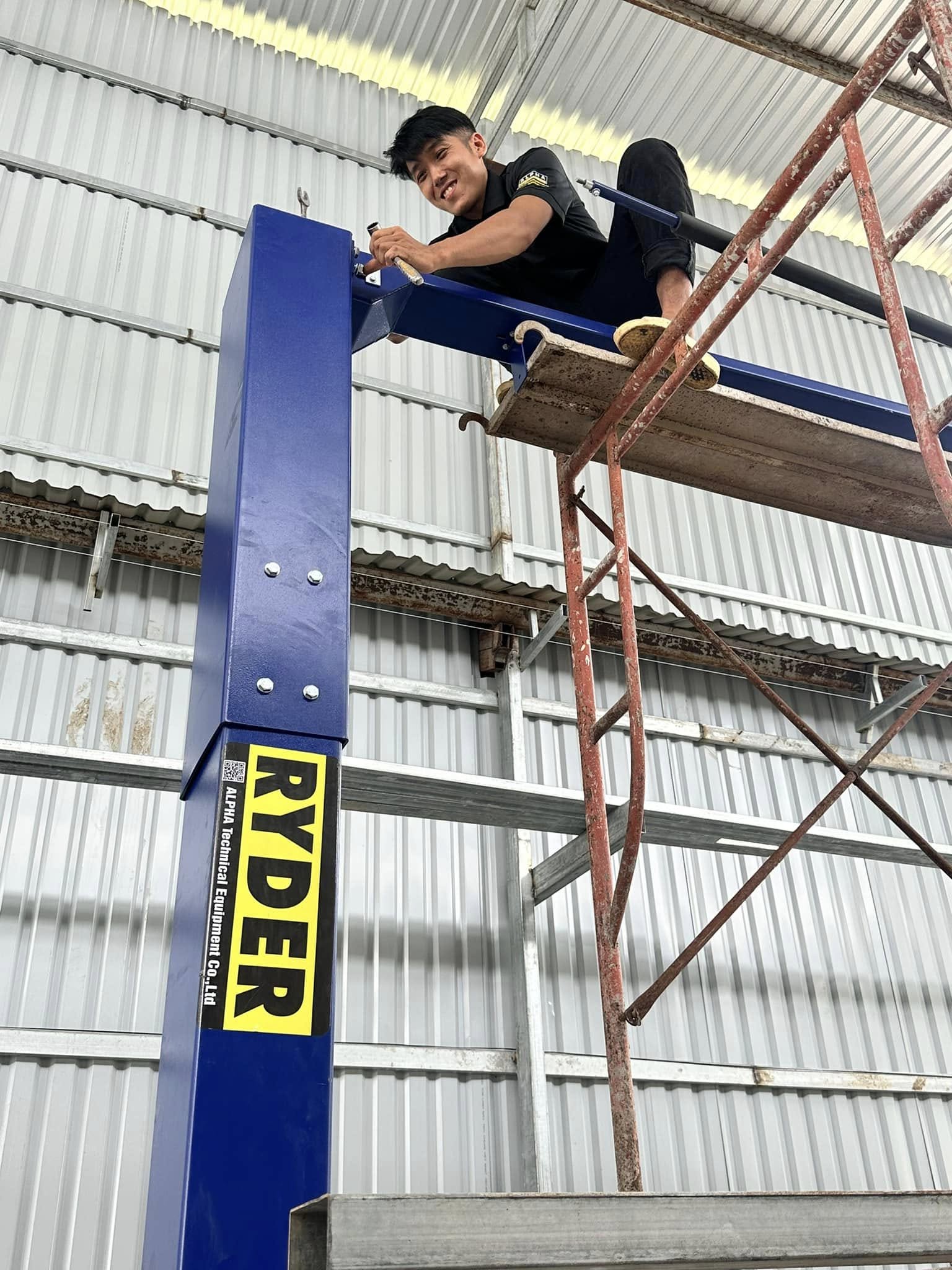 DỊCH VỤ DI DỜI VÀ THÁO LẮP CẦU NÂNG 2 TRỤ SỬA XE